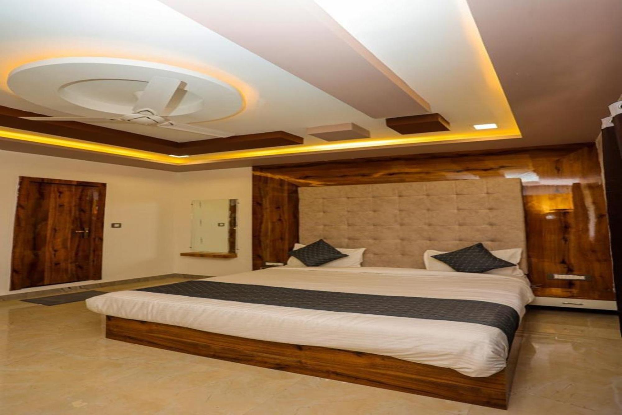 Hotel Eagle Inn Udaipur Esterno foto